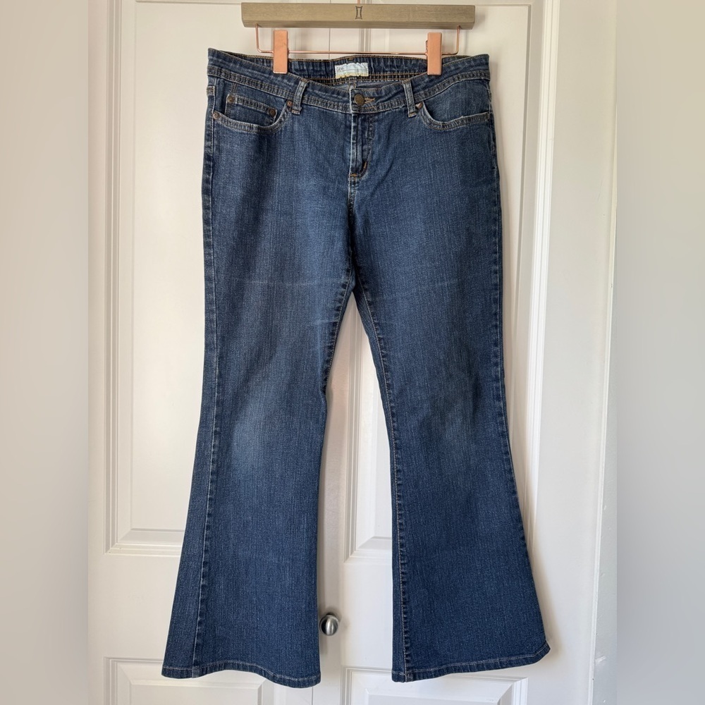 Y2K Lee Women's Dark Blue Flare Jeans